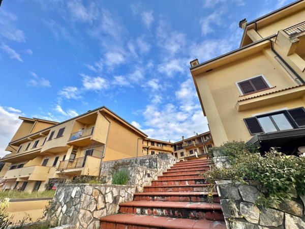 appartamento in vendita a Rende in zona Arcavacata