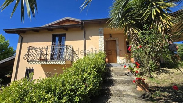 casa indipendente in vendita a Rende