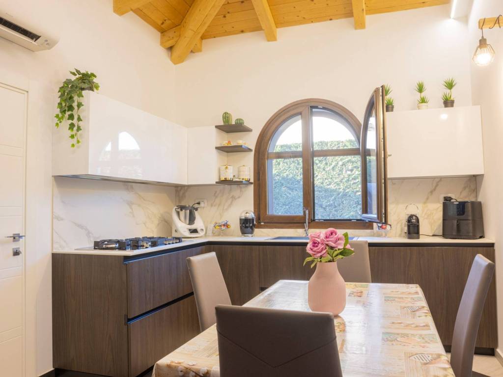 casa indipendente in vendita a Rende in zona Roges