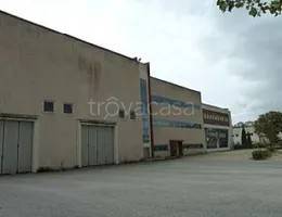 locale commerciale in vendita a Rende in zona Santo Stefano