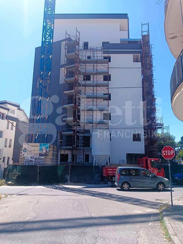 appartamento in vendita a Rende in zona Roges