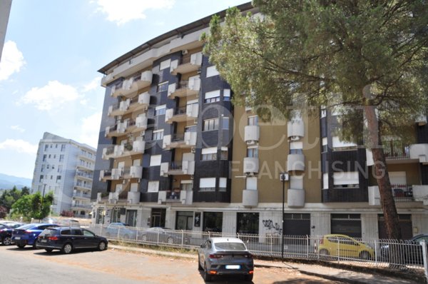 appartamento in vendita a Rende in zona Roges
