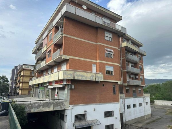 appartamento in vendita a Rende in zona Quattromiglia