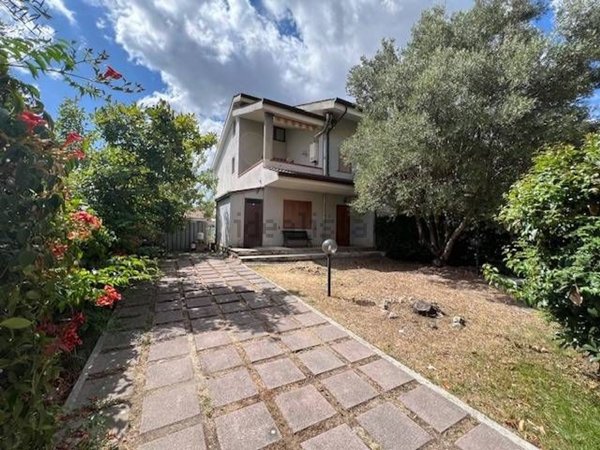 casa indipendente in vendita a Rende