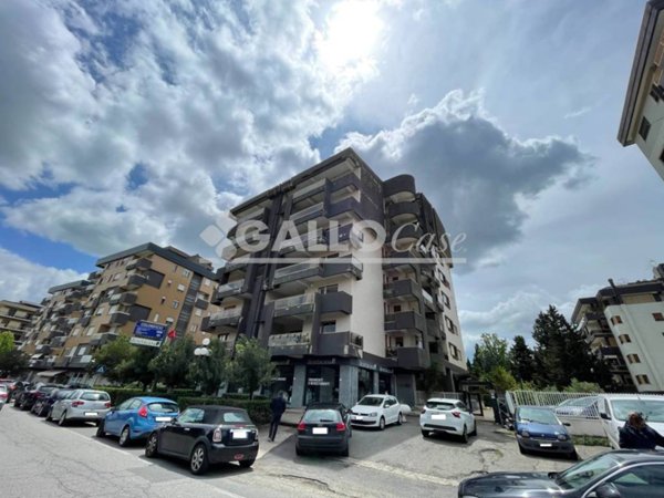 appartamento in vendita a Rende in zona Roges