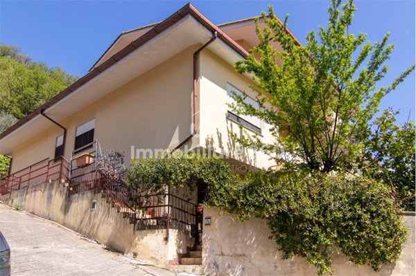 casa indipendente in vendita a Rende in zona Surdo