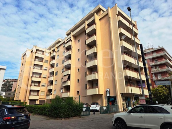 appartamento in vendita a Rende in zona Roges
