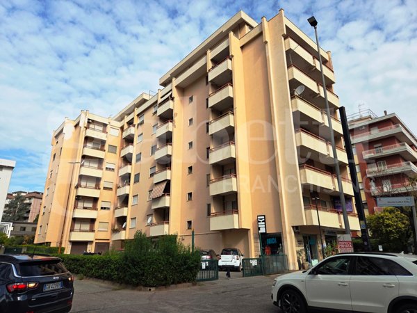 appartamento in vendita a Rende in zona Roges