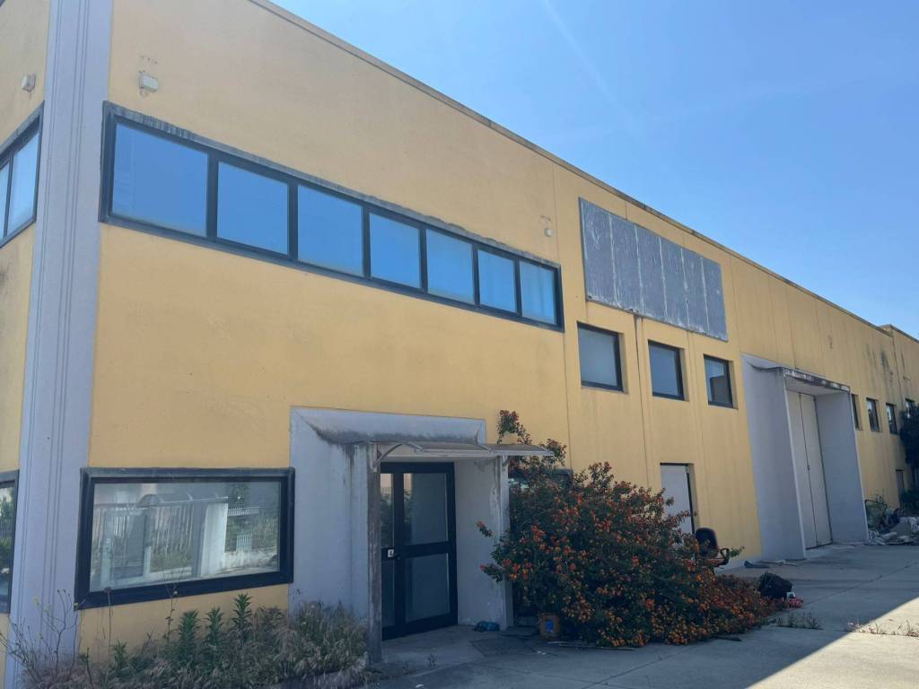 ufficio in vendita a Rende