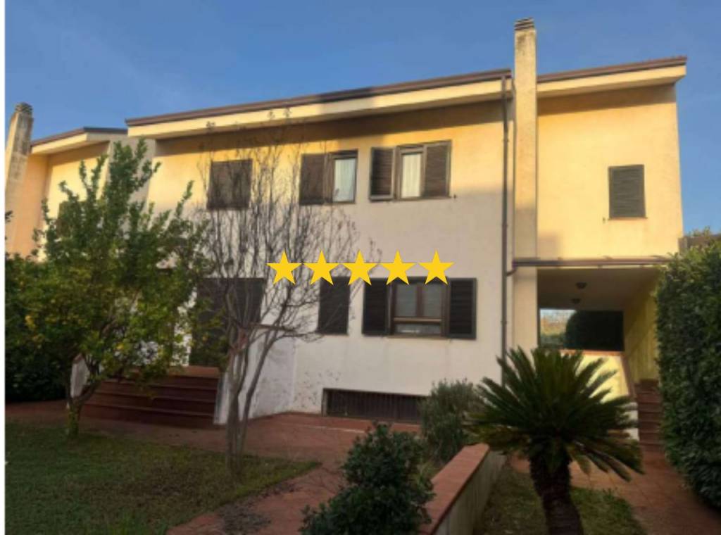 casa indipendente in vendita a Rende in zona Quattromiglia