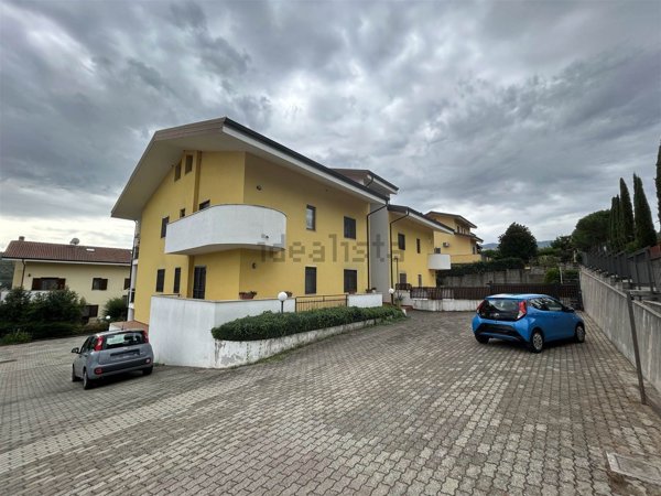 appartamento in vendita a Rende in zona Surdo