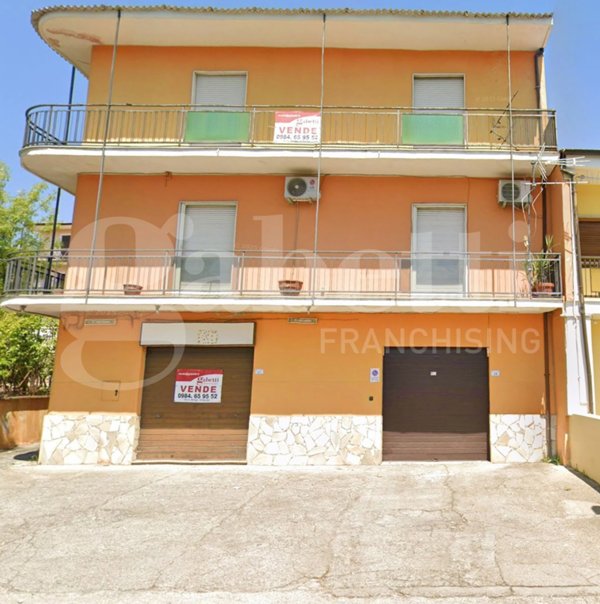 appartamento in vendita a Rende in zona Surdo