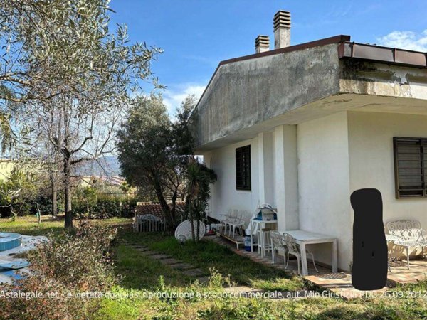 casa indipendente in vendita a Rende