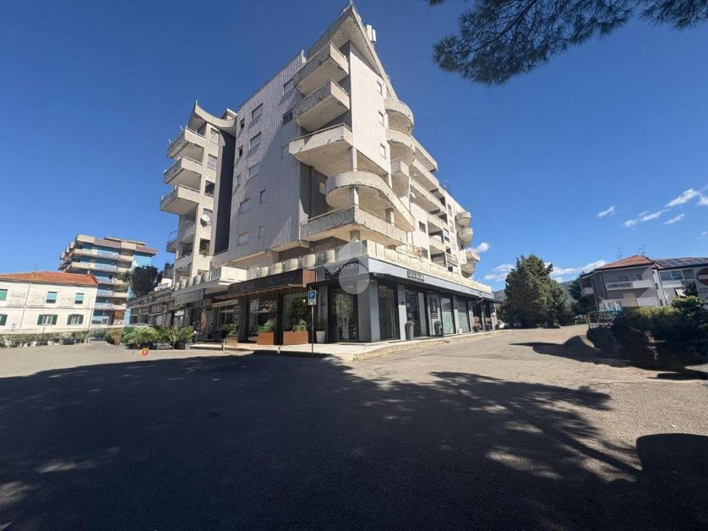 appartamento in vendita a Rende in zona Quattromiglia