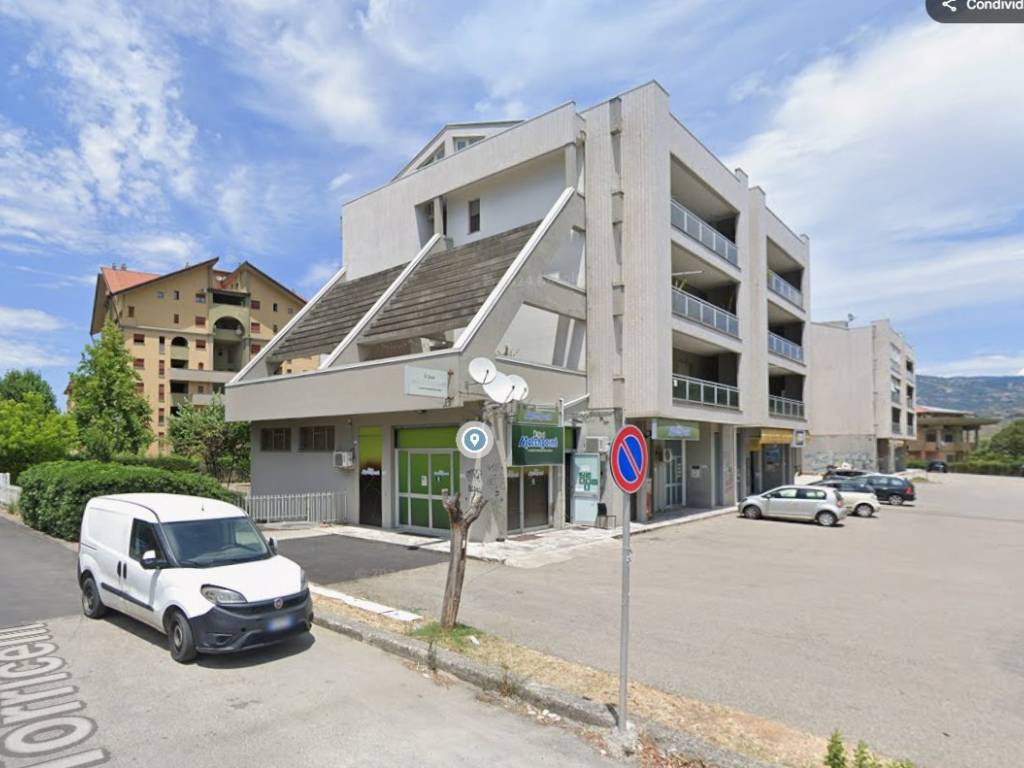 appartamento in vendita a Rende in zona Quattromiglia