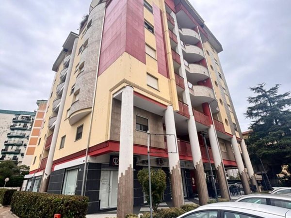 appartamento in vendita a Rende in zona Roges