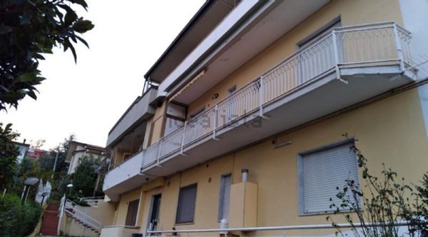 appartamento in vendita a Rende in zona Roges