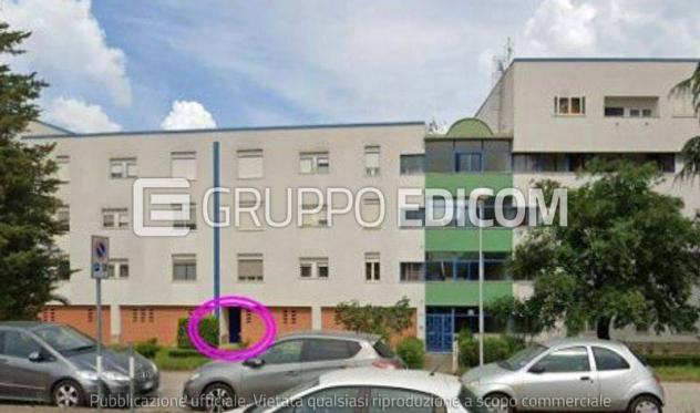 locale commerciale in vendita a Rende