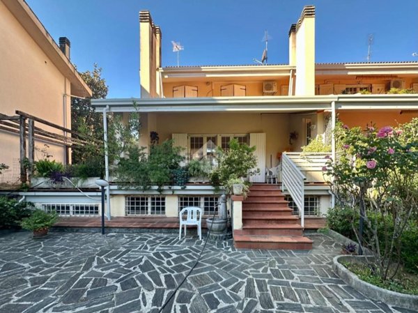 casa indipendente in vendita a Rende