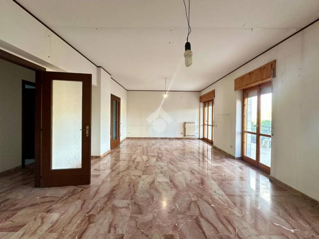 appartamento in vendita a Rende in zona Roges