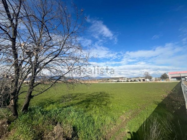 terreno industriale in vendita a Rende