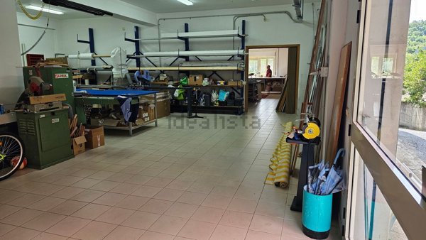 negozio in vendita a Rende