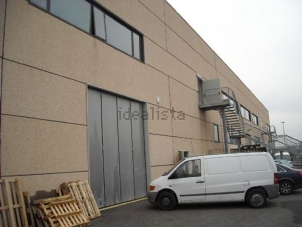 capannone in vendita a Rende