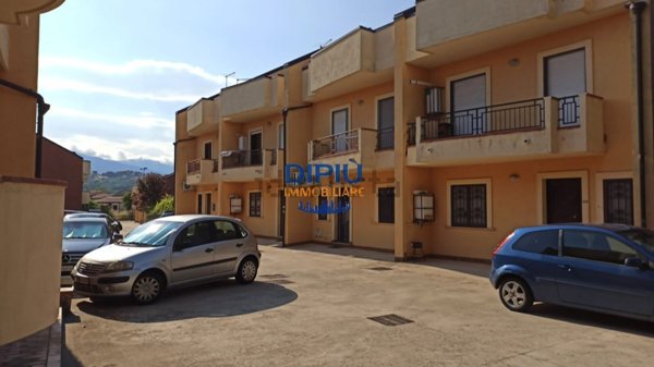 appartamento in vendita a Rende in zona Quattromiglia