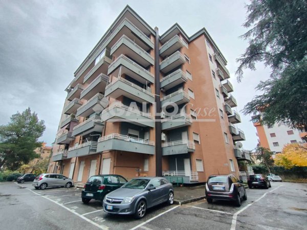 appartamento in vendita a Rende in zona Roges