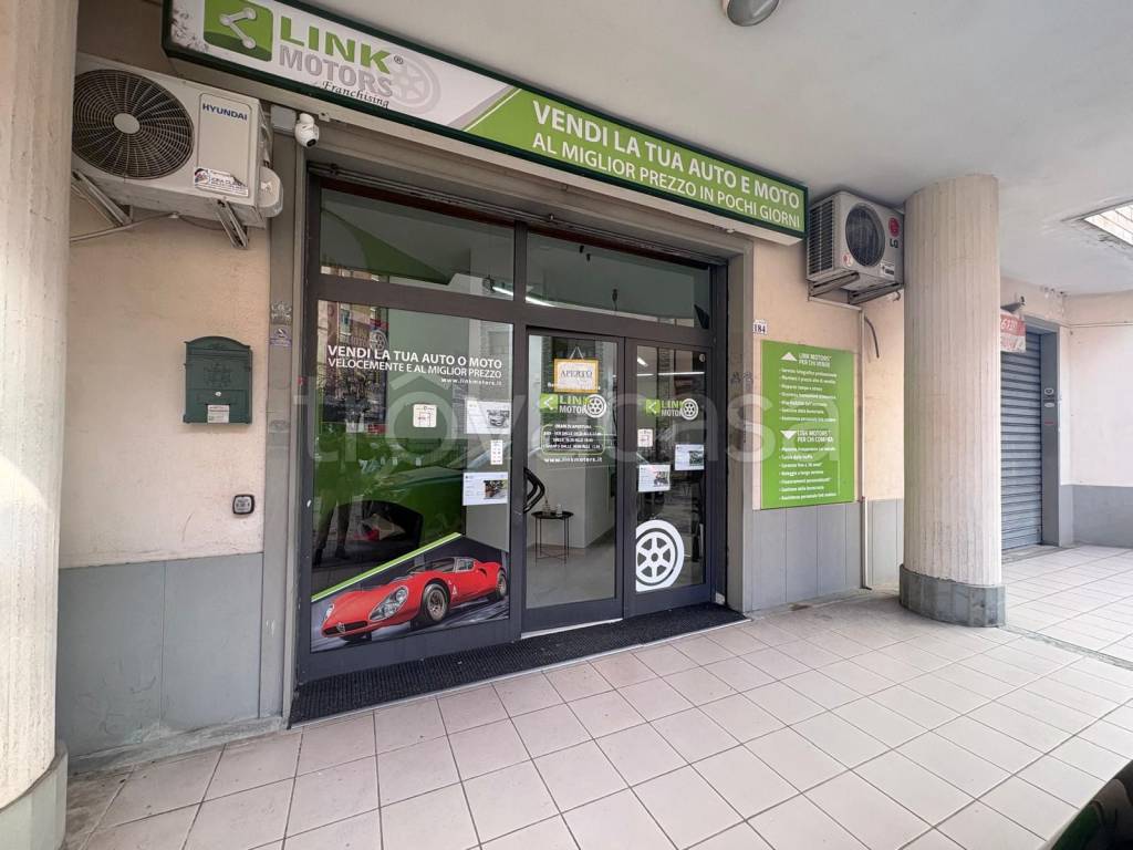 negozio in vendita a Rende