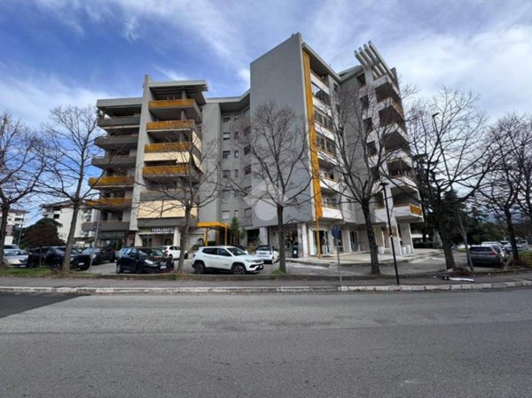 appartamento in vendita a Rende in zona Roges
