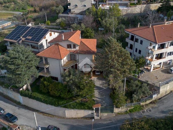 casa indipendente in vendita a Rende in zona Quattromiglia