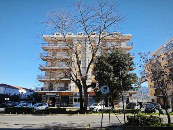 appartamento in vendita a Rende in zona Quattromiglia