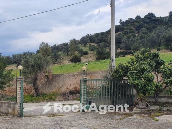 intera palazzina in vendita a Rende in zona Santo Stefano