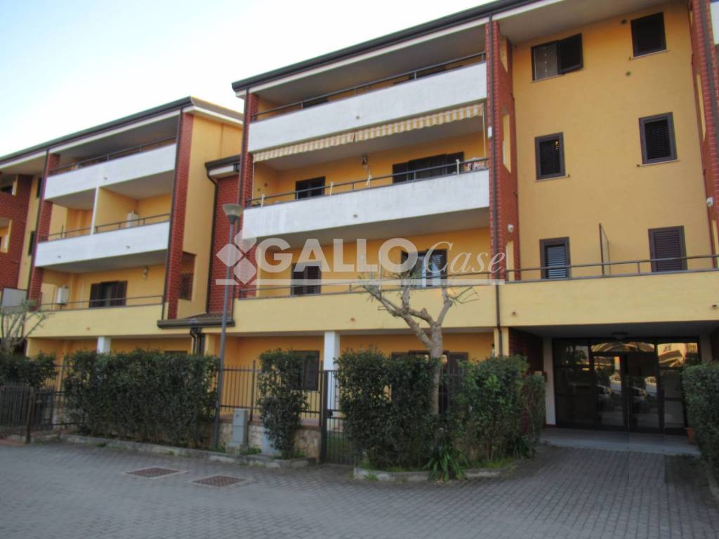 appartamento in vendita a Rende in zona Quattromiglia