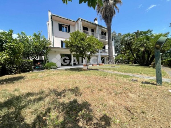 casa indipendente in vendita a Rende in zona Quattromiglia