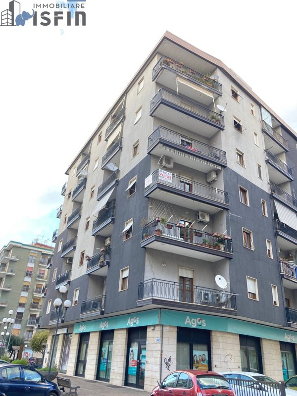 appartamento in vendita a Rende in zona Roges