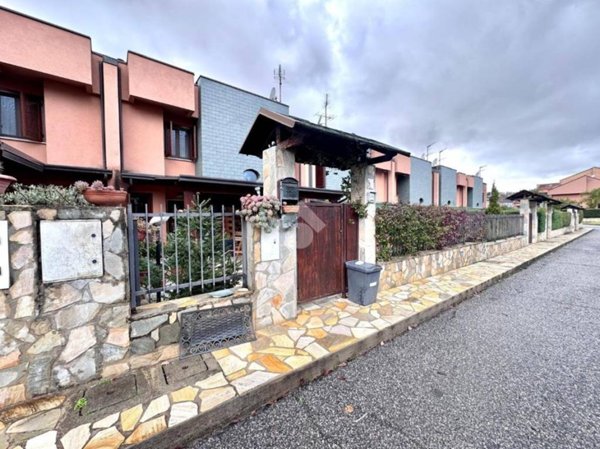 casa indipendente in vendita a Rende