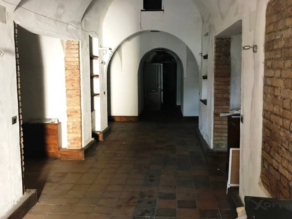 negozio in vendita a Rende