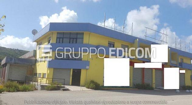 locale commerciale in vendita a Rende