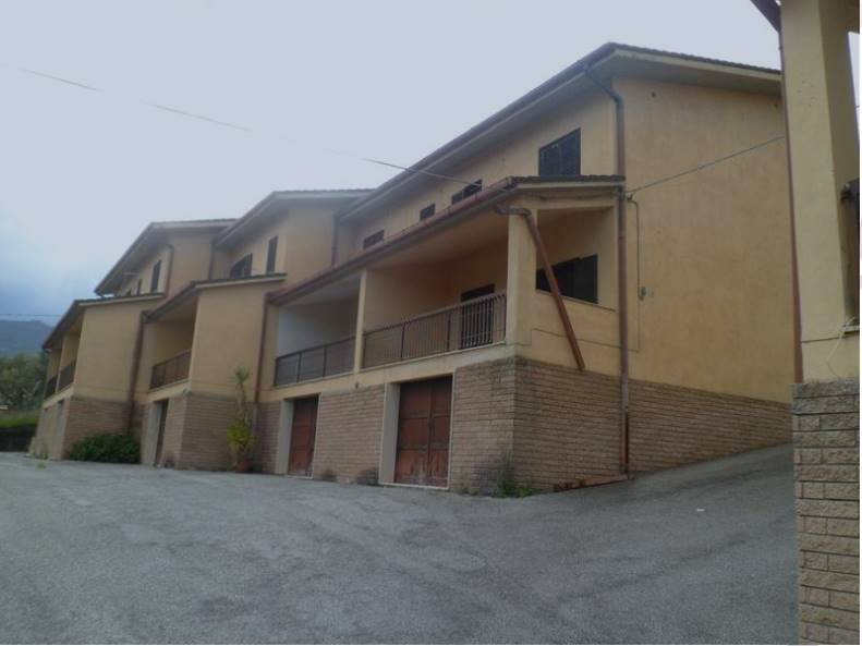 casa indipendente in vendita a Rende in zona Surdo