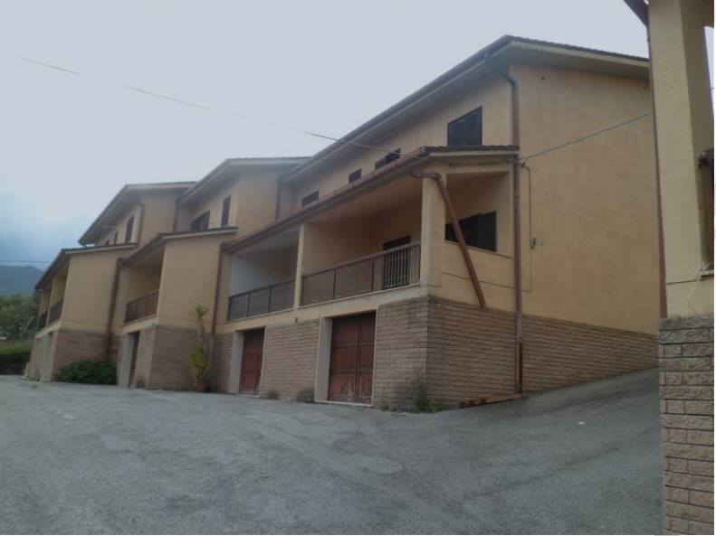 casa indipendente in vendita a Rende