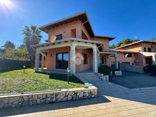 casa indipendente in vendita a Rende