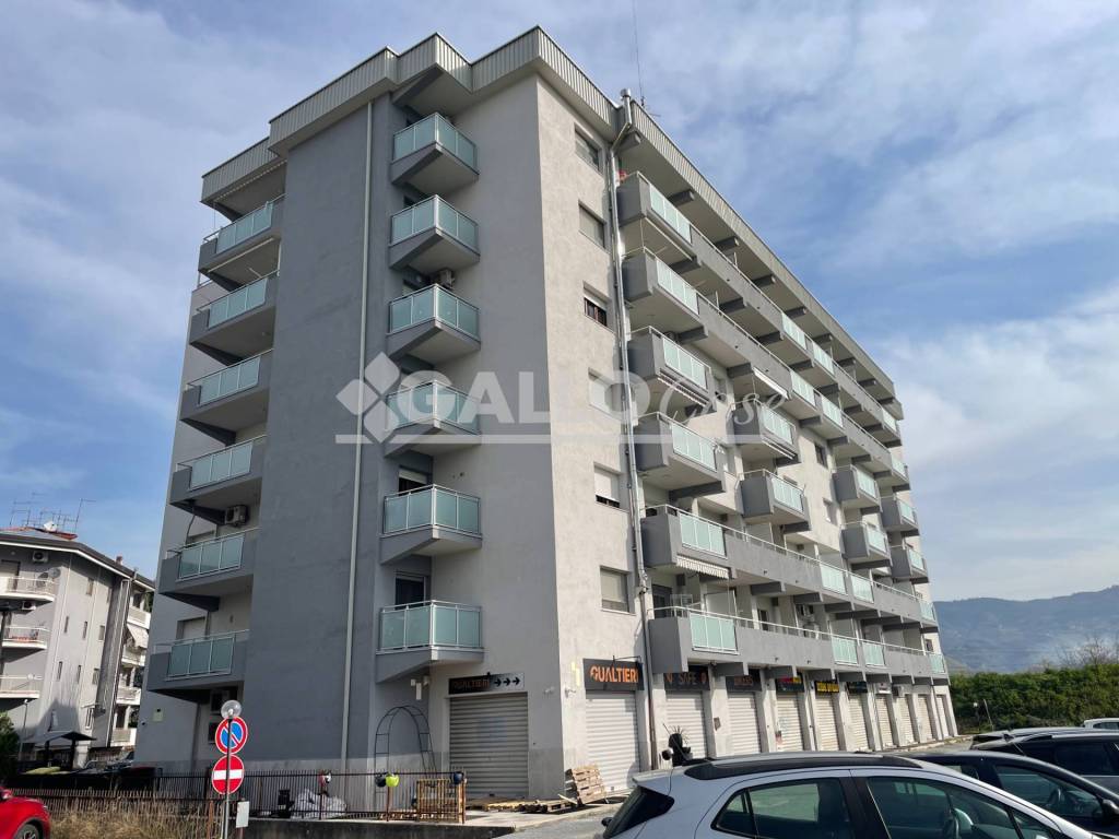 appartamento in vendita a Rende in zona Quattromiglia
