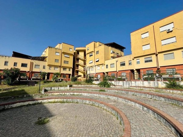 appartamento in vendita a Rende in zona Quattromiglia