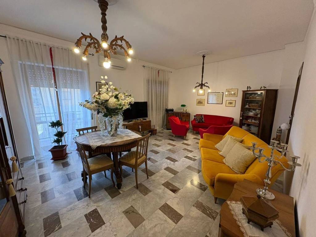 appartamento in vendita a Rende in zona Quattromiglia