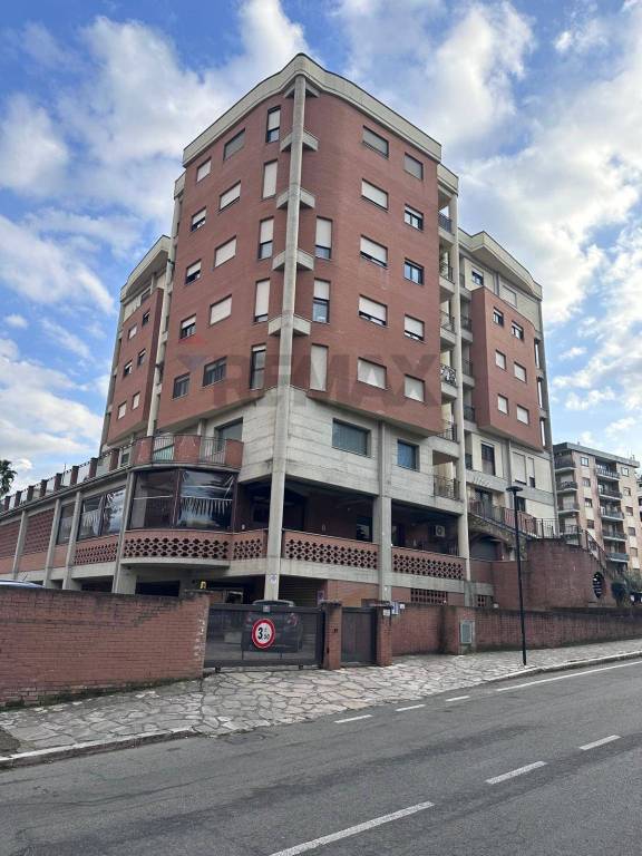 appartamento in vendita a Rende in zona Roges