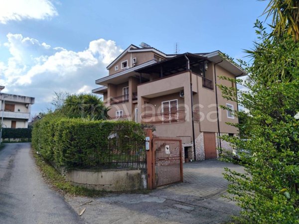 casa indipendente in vendita a Rende in zona Quattromiglia