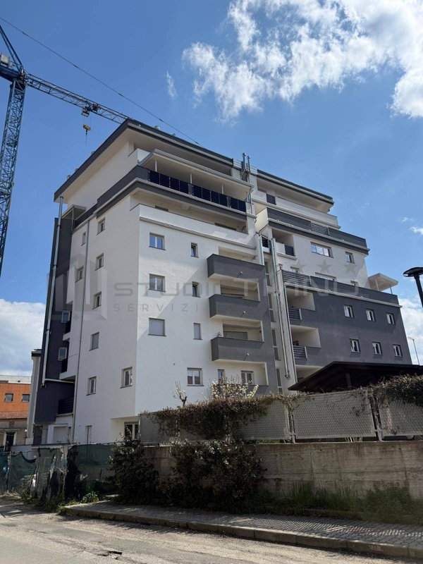 appartamento in vendita a Rende in zona Roges