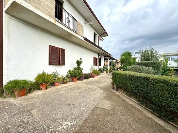 casa indipendente in vendita a Rende in zona Arcavacata